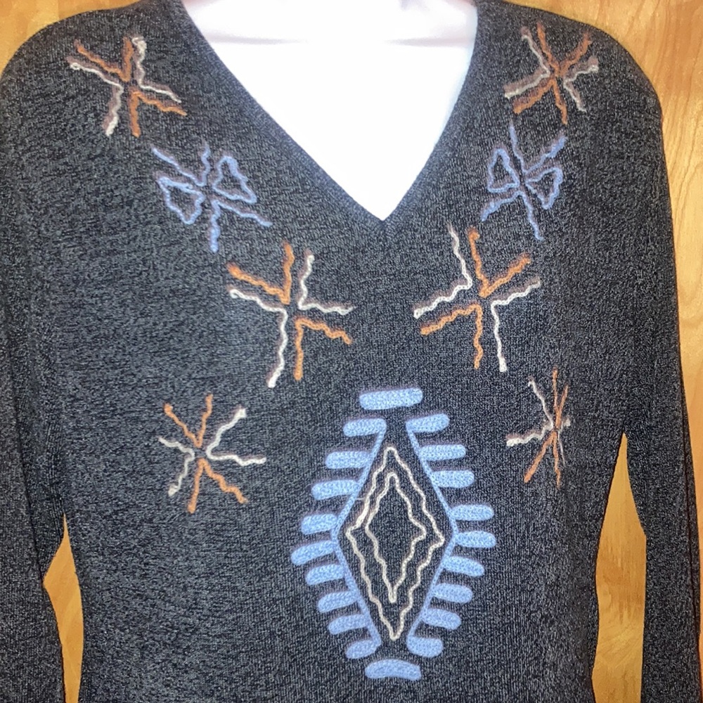 Highness Gray Embroidered Sweater Dress Size Large - Picture 4 of 6
